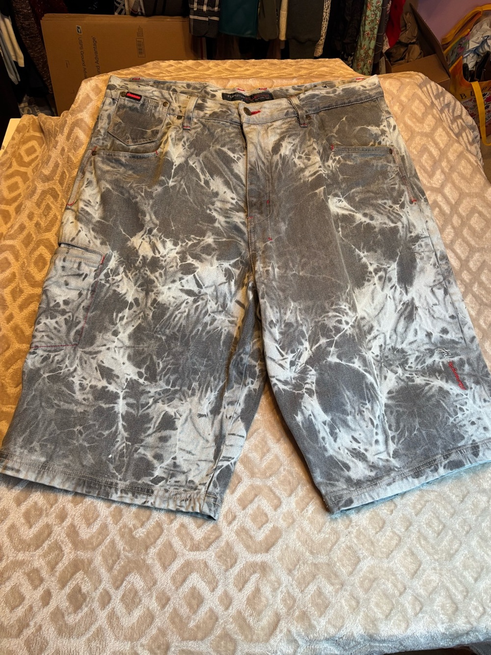 Vintage FUBU Y2K Baggy Denim Shorts Men’s 40 Bleached Marbled Cargo Streetwear